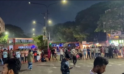 শাহবাগ ছেড়েছেন চাকরিপ্রত্যাশীরা, যান চলাচল শুরু
