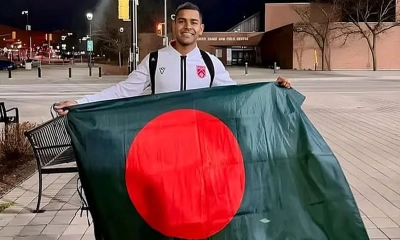 সামিতের হাতে বাংলাদেশি পাসপোর্ট