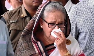 শেখ হাসিনাসহ ৭৩ জনের বিরুদ্ধে রাষ্ট্রদোহের মামলা