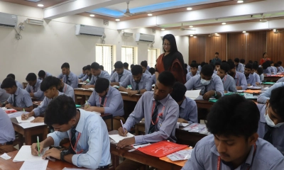 টাঙ্গাইলে এইচএসসি ও সমমানের পরীক্ষা দিচ্ছেন ৩২৬১৩ পরীক্ষার্থী