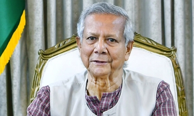 যমুনায় ১৩ রাজনৈতিক দলের সঙ্গে বৈঠকে প্রধান উপদেষ্টা
