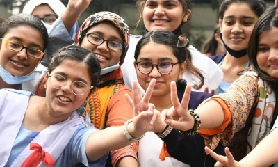 ফের ছেলেদের পেছনে ফেলল মেয়েরা