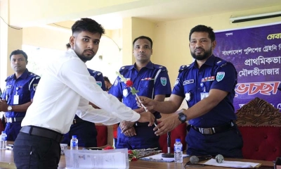 পরিচ্ছন্নতাকর্মীর ছেলে হলেন কনস্টেবল