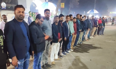 চাঁদাবাজির নিউজ করায় সাংবাদিককে পেটালেন বিএনপি নেতা