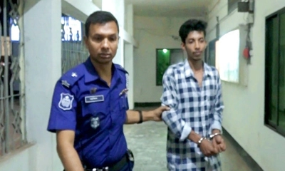 অস্ত্র ঠেকিয়ে প্রবাসীর স্ত্রীকে ধর্ষণচেষ্টা, যুবক আটক