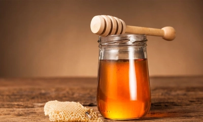 খালি পেটে মধু খাওয়ার উপকারিতা