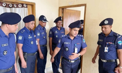 বাঁশখালী থানা পরিদর্শনে সহকারী পুলিশ সুপার সোহাগ