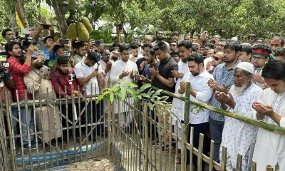 আবু সাঈদের কবর জিয়ারতের মধ্য দিয়ে এনসিপির জুলাই পদযাত্রা শুরু