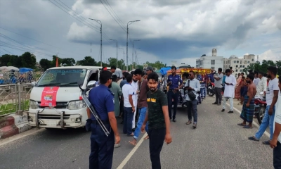 ঠাকুরগাঁওয়ে এনসিপির গাড়িবহরে হামলা