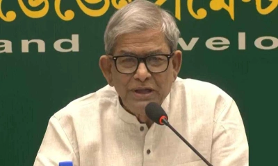 গণতন্ত্রের প্রশ্নে সবাইকে এক হতে হবে: ফখরুল