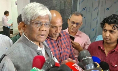 যুক্তরাষ্ট্রের ঘোষিত ৩৫ শতাংশ শুল্ক চূড়ান্ত না: অর্থ উপদেষ্টা