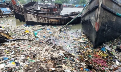 পলিথিনে মৃতপ্রায় খাপড়াভাঙ্গা নদী