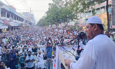 আমরা খুনি ও চাঁদাবাজদের সহযোগী হব না: চরমোনাই পীর