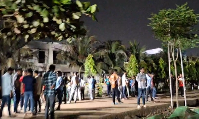 মরদেহের সঠিক সংখ্যা প্রকাশের দাবিতে মধ্যরাতে উত্তাল মাইলস্টোন কলেজ