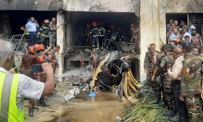 বিমান বিধ্বস্ত হওয়া ঘটনাস্থলের চিত্র। ছবি- সংগৃহীত