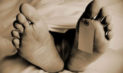 দরজা ভেঙে মিলল আইভীর ঝুলন্ত লাশ