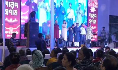 পূজামণ্ডপের মঞ্চে গান গাওয়া দুজনের জামিন মঞ্জুর