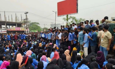 পলিটেকনিক শিক্ষার্থীদের ঢাকা-ময়মনসিংহ মহাসড়ক অবরোধ