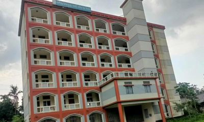 ৬ তলা ভবন থেকে ঝাঁপ দিলেন স্কুলছাত্রী