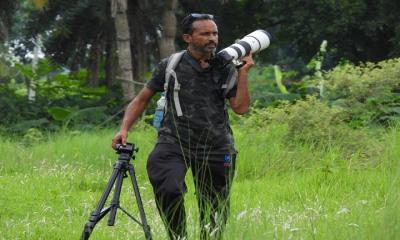 ছবি তুলে মানুষের মন কেড়েছেন ওয়াইল্ড লাইফ ফটোগ্রাফার জহুরুল ইসলাম