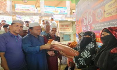 মাটিরাঙ্গায় শীতার্ত মানুষের মাঝে উষ্ণতা ছড়ালো বিএনপি
