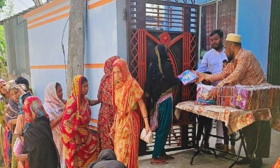 পূবাইল প্রেসক্লাবের নগদ অর্থ ও ঈদ সামগ্রী বিতরণ