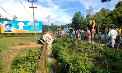 কক্সবাজারে বাস-কাভার্ডভ্যান সংঘর্ষে নিহত ৩