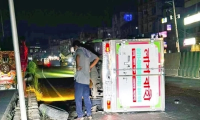 বিমান বিধ্বস্তে নিহত তানভীরের লাশবাহী অ্যাম্বুলেন্স দুর্ঘটনায় আহত স্বজন