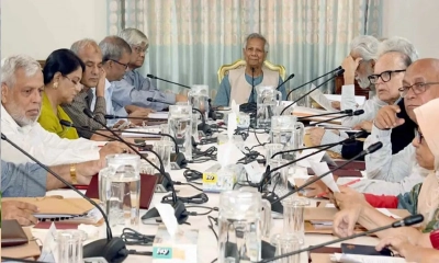 জরুরি বৈঠকে বসছে উপদেষ্টা পরিষদ 