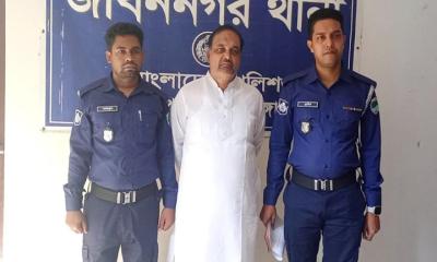 জীবননগরের সাবেক মেয়র রফিকুল আটক