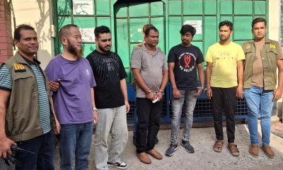 চাইনিজ নাগরিকসহ প্রতারক চক্রের ৫ সদস্য গ্রেপ্তার