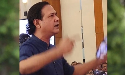 পুলিশের সভায় বিক্ষুব্ধ আসিফ আকবর