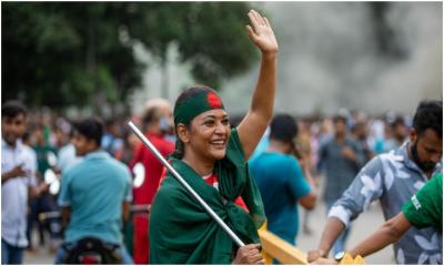 নারীদের রাস্তায় নামার আহ্বান বাঁধনের