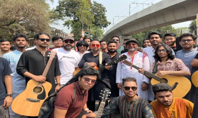 নববর্ষের শোভাযাত্রায় প্রথমবারের মতো রক মিউজিকের গর্জন