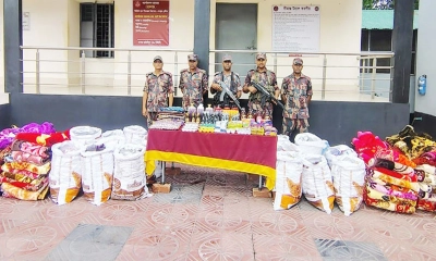 বেনাপোল সীমান্তে ৪১ লাখ টাকার চোরাচালান পণ্য আটক