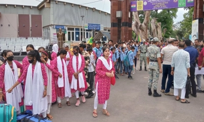 দেশে ফিরলেন ভারতে পাচার হওয়া ৩৬ জন