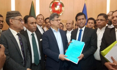 হাসিনাসহ ৭ জনের বিরুদ্ধে ট্রাইব্যুনালে সালাহউদ্দিনের অভিযোগ