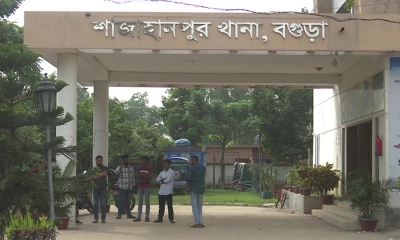 আ.লীগ নেতার বাড়িতে চাঁদাবাজি, পুলিশ কনস্টেবল আটক
