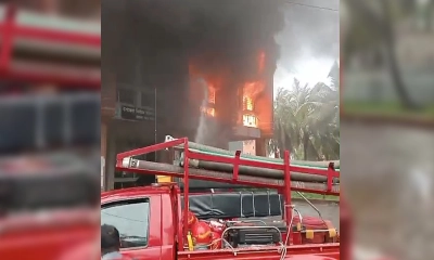 বরগুনায় নির্বাচন অফিসে আগুন
