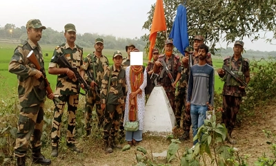 দুই বাংলাদেশিকে ফেরত পাঠালো বিএসএফ