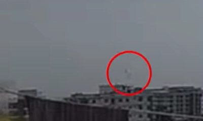 মাইলস্টোন স্কুল অ্যান্ড কলেজ ভবনে বিমান বিধ্বস্ত হওয়ার মুহূর্ত ধরা পড়েছে সিসিটিভি ফুটেজে। ছবি- সংগৃহীত