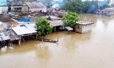 ক্ষত নিয়ে ঘুরে দাঁড়ানোর চেষ্টায় সাধারণ মানুষ