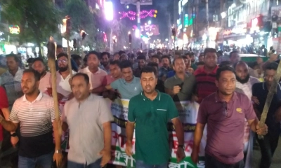 সাম্য হত্যার প্রতিবাদে ফেনীতে মশাল মিছিল 