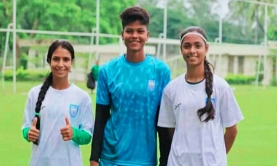 নান্দাইলের তিন রত্ন মিলি আক্তার, হালিমা আক্তার ও সৌরভী আকন্দ প্রীতি। ছবি- রূপালী বাংলাদেশ