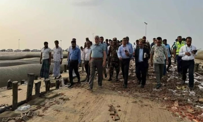 সীতাকুণ্ডে বাঁশবাড়িয়া ফেরিঘাট পরিদর্শন করলেন উপদেষ্টা ফাওজুল কবির