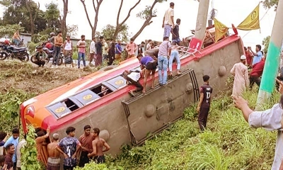 ফরিদপুরে বাস দুর্ঘটনায় নিহত বেড়ে ৭