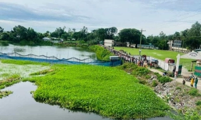 থানায় ঢুকে এএসআইকে ছুরিকাঘাত, পুকুরে মিলল হামলাকারীর লাশ