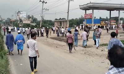 গাজীপুরে কমিটি ঘোষণা নিয়ে বিএনপির দু’গ্রুপের সংঘর্ষ। ছবি- সংগৃহীত