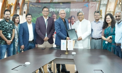 বিশ্বসাহিত্য কেন্দ্র ও গ্রামীণফোনের চুক্তি স্বাক্ষর
