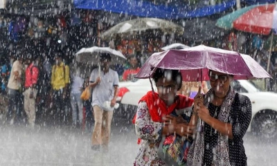 সারাদেশে ভারী বৃষ্টির পূর্বাভাস, জলাবদ্ধতা-ভূমিধসের শঙ্কা